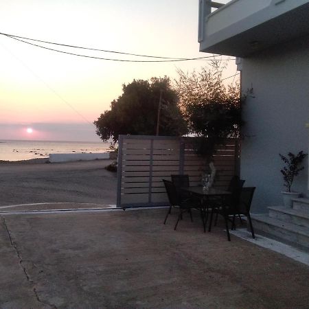 ファラサルナ Sea Side House Rapanasヴィラ エクステリア 写真