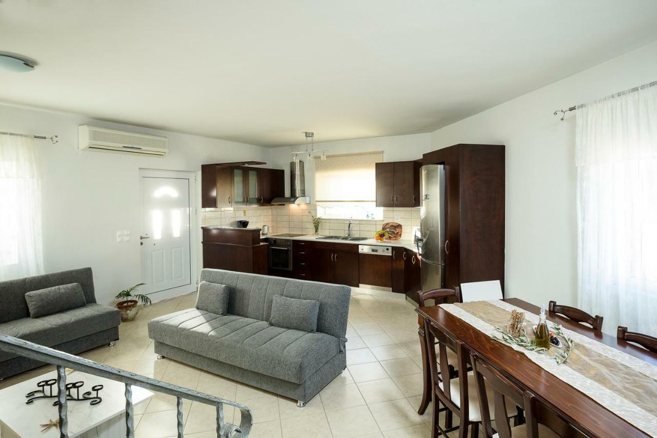 ファラサルナ Sea Side House Rapanasヴィラ エクステリア 写真